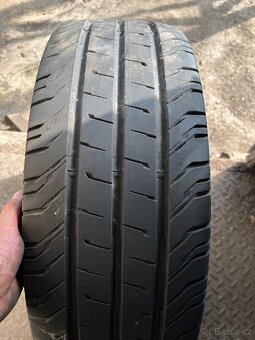 235/65R16C Continental - 2