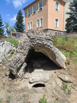 Kámen solitér - jeskyně - 2