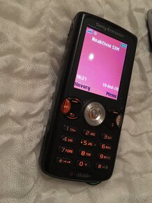 Sada Sony Ericsson W810i + hands free HCB-100, pěkný stav - 2