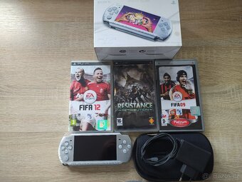 Prodám konzoli SONY PSP + hry - 2