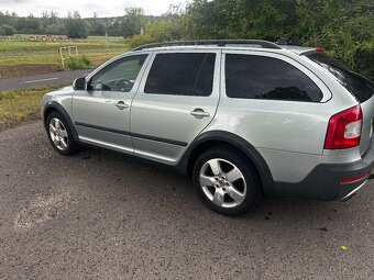 Škoda Octavia 2 Scout 4x4 - 2