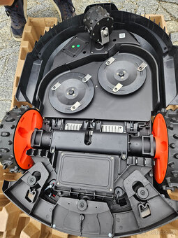 Bezdrátová robotická sekačka Sunseeker X7 PLUS - 2