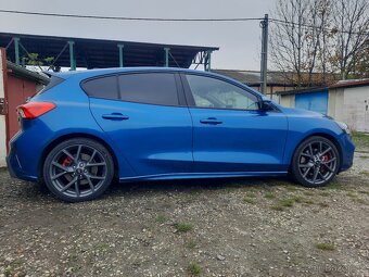 Ford Focus ST 2.3 rok 2021 - 2