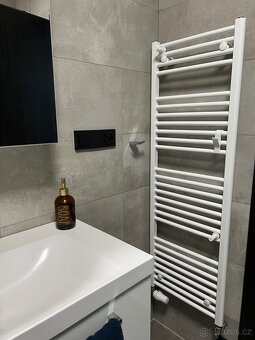 Kombinovaný radiátor ( žebřík ) 45x133cm - 2