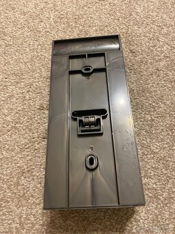 Nástěnný držák s nabíjecí stanicí pro Dyson V11 V15 - 2