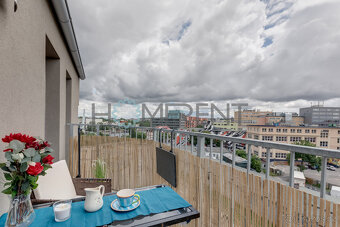 Prodej byt 2+kk v Holešovicích - Prosluněné moderní bydlení - 2