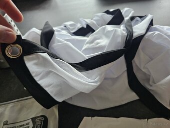 Projekcni platno cca 2m sire, 16:9 - 2