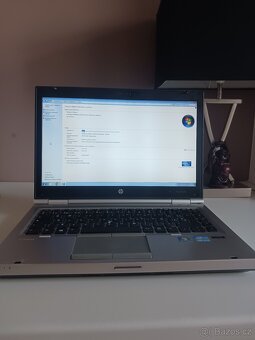 HP Elitebook - 2
