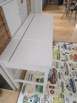 Ikea hemnes stul, Masiv. 2 zasuvky - 2