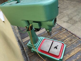 Jihokov V16 stolní vrtačka - 2