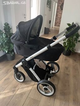 Kočárek dvojkombinace Mutsy Evo - 2