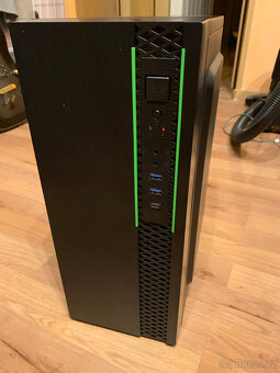 Prodám datové úložiště NAS - miniATX Synology system - 2