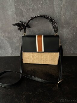 nová kabelka s šátečkem - 2