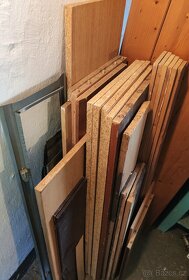 Desky dřevo/dřevotříska - 2