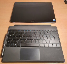 Acer Switch 5 - 2v1 (jako nový) -- Intel i5 7th, 8GB RAM - 2