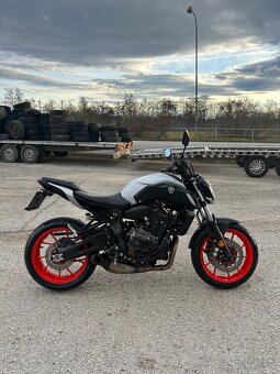 Yamaha MT07 - 2