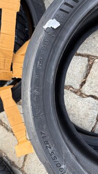 Motopneu 120/70zr17 a 190/55zr17 Michelin Power GP2 - 2