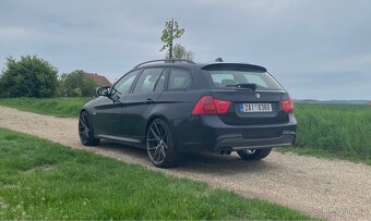BMW 330xd LCI M-paket | xDrive | Logic7 | panorama | servis - 2