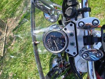 Suzuki Marauder VZ 800 - 2