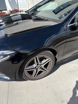 Mercedes Benz CLA - 2
