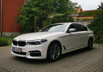 BMW Řada 5 530d xDrive M-Paket - 2