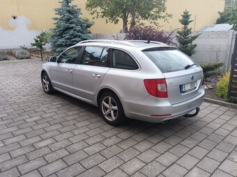 Superb 2 II combi TDI 103kw DSG alu 16 navi 2.majitel - 2