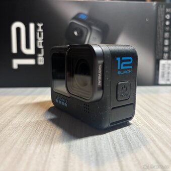 GoPro HERO 12 Black + Hromada příslušenství - 2