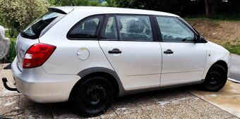 Škoda Fabia II kombi - 2