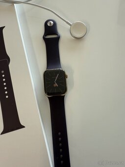 Hodinky Apple Watch Series 8, 41 mm, Cellular - 2