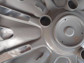Poklice na Volkswagen Nové - 2