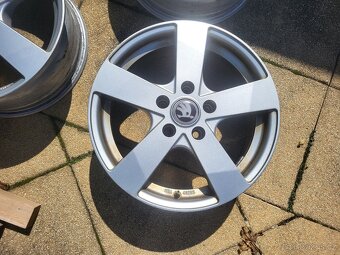 Alu disky Dezent R16 5x112 Škoda, VW, Audi - 2