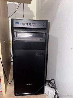 Stolní Pc + Monitor - 2