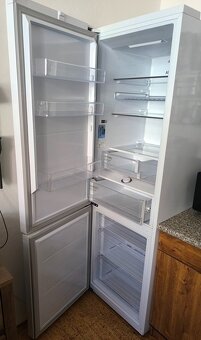 Chladnička s mrazničkou Samsung RB36T675CWW/EF bílá - 2
