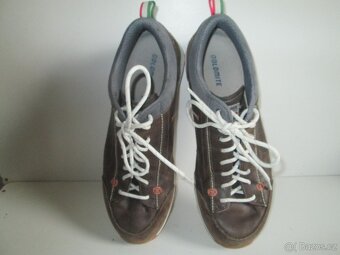 Dolomite....vel.44 - 2