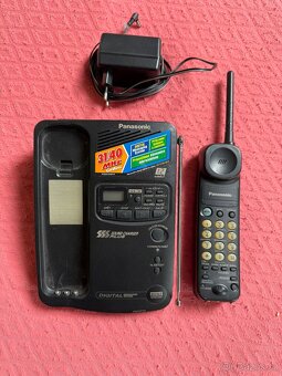 Bezdrátový telefon Panasonic KX-TCM416CZB - 2