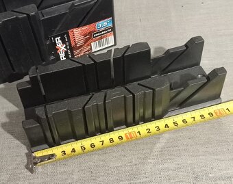 Pokosový box, úhlová šablona na žezání - 2