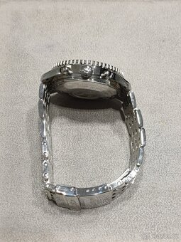 Breitling Navitimer 46 GMT luxusné hodinky - 2