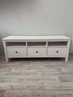 TV stolek Hemnes & koberec Lappljung Ruta | IKEA - 2