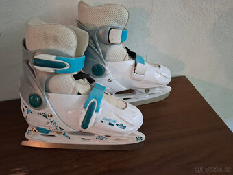 Prodám dívčí brusle brusle na led,kolečkové brusle - 2