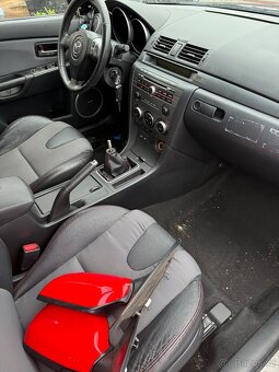 Rozprodám na dily 2x Mazda 3 MPS BK 2.3 Disi Turbo - 2