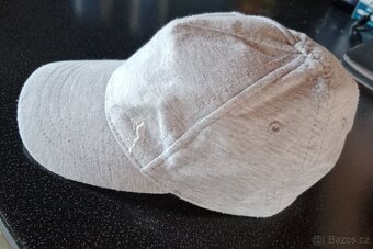 Kšiltovka H&M vel.6-9M - 2