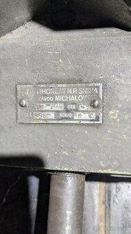 Prizmatický samo středící strojní svěrák - 2