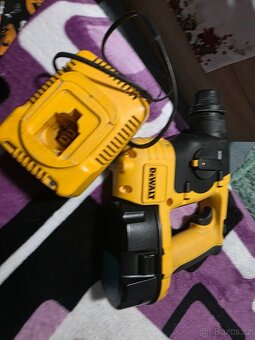 DEWALT DC213 - 2