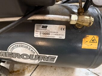 Kompresor Nuair RC2/24L CM2 na díly / opravu - 2