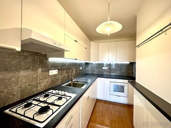 Pronájem bytu 3+kk - 2