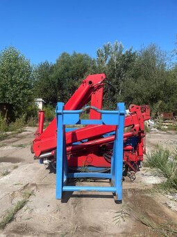 Hákový kontejner s hydraulickou rukou - 2