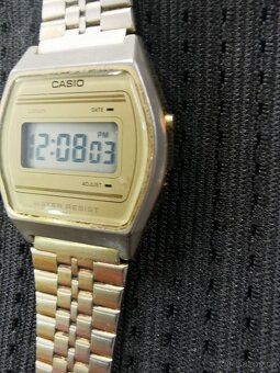 Retro hodiny Casio - 2