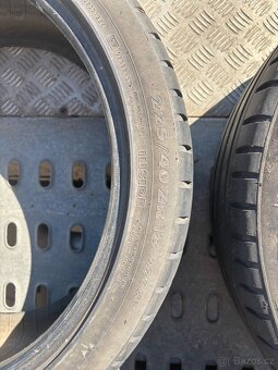 225/40 r18 Nokian - 2