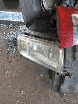 Škoda Fabia 1 přední světlo právě,leve - 2