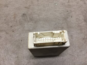 BMW X5 E70 2006-2013 - MODUL VZDUCHOVÉHO PODVOZKU - 2